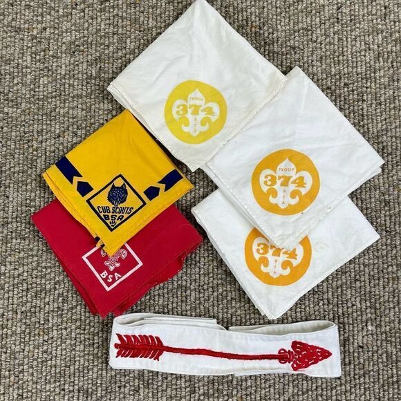VTG 70s Lot of 6 Cub Scouts Boy Scouts St Louis Bay Area Bandanas Red Arrow Sash - Picture 1 of 5